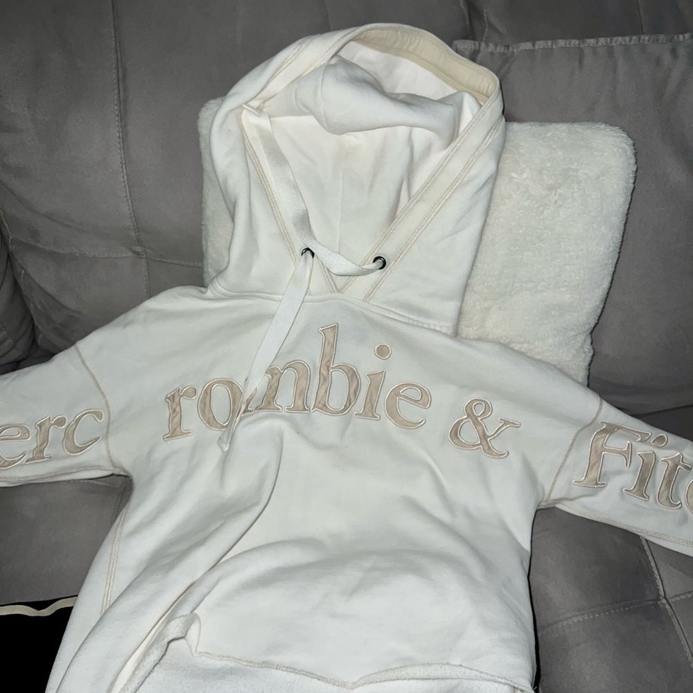 Abercrombie XS sweater